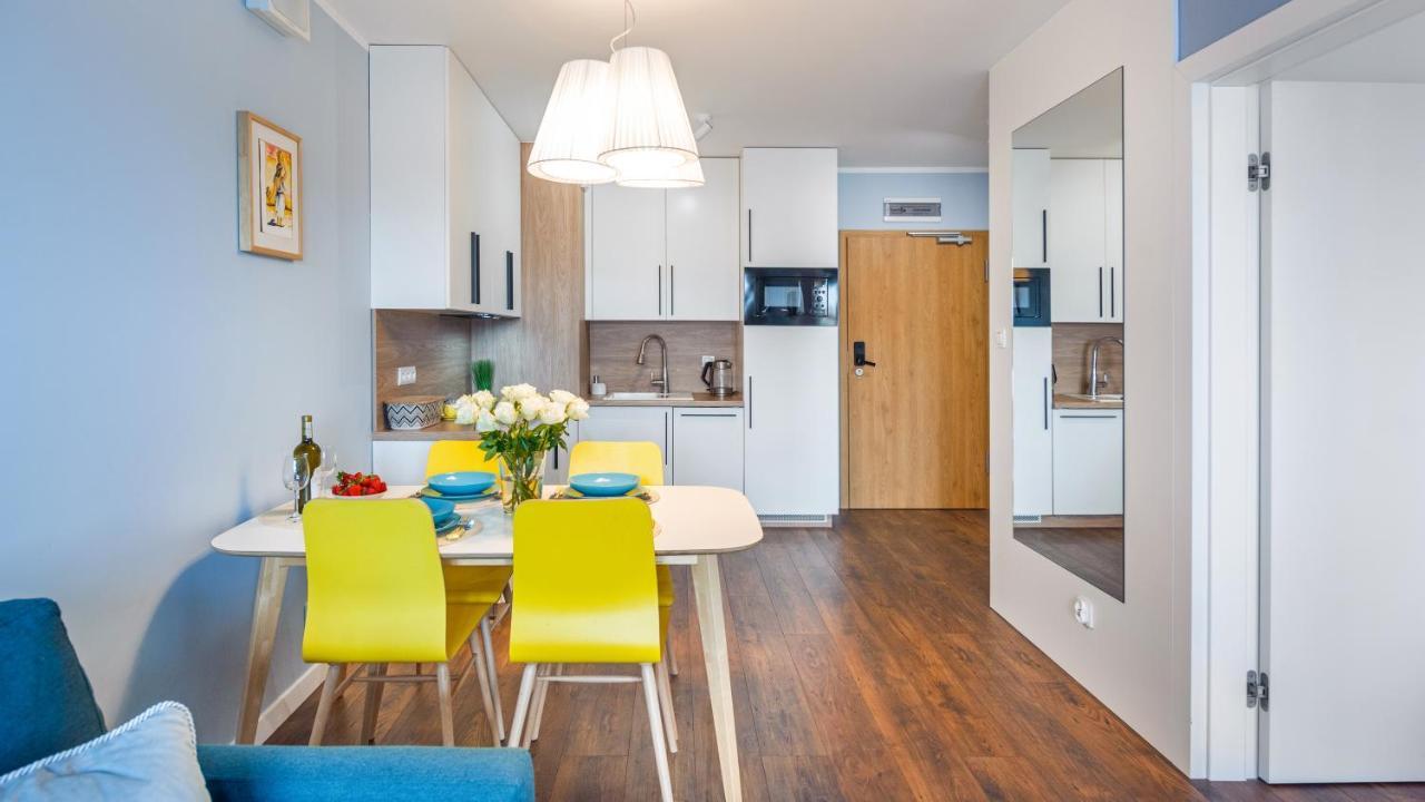 Apartament Blekitna Laguna Z Basenem - Ul Kasprowicza 20A - Holiday City Kołobrzeg Kültér fotó