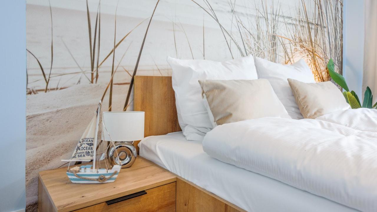 Apartament Blekitna Laguna Z Basenem - Ul Kasprowicza 20A - Holiday City Kołobrzeg Kültér fotó